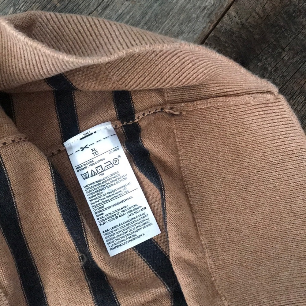 Gap Camel - Gray Stripe Sweater XL - Picture 8 of 9